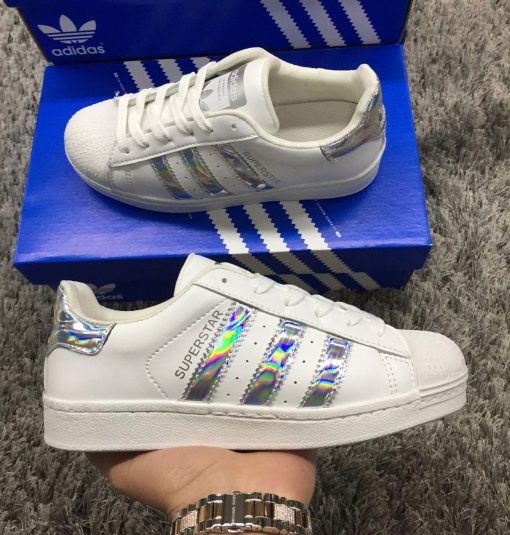 Adidas Superstar Holográfico