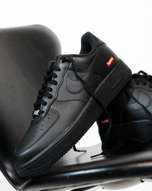 Nike Air Force Supreme Preto