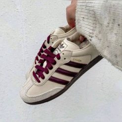 Adidas Samba Beje com Bordeaux