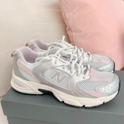 New Balance 530 Cinza com Rosa