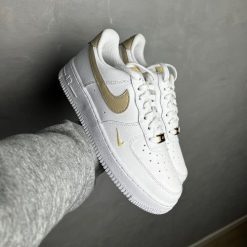 Nike Air Force Branco com Bege