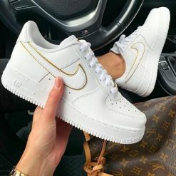 Nike Air Force Branco com Dourado