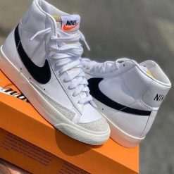 Nike Blazer Mid 77 Branco com Preto