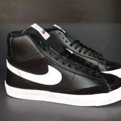 Nike Blazer Mid 77 Preto com Branco
