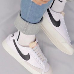 Nike Blazer Low Branco com Preto