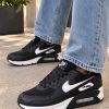 Nike Air Max Preto com Branco